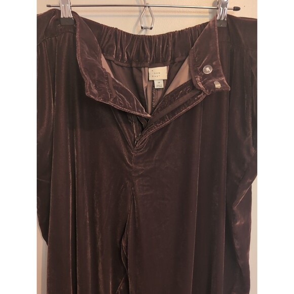 A New Day Women's High-Rise Straight Leg Velvet Trousers Brown Size 20 - Picture 3 of 6